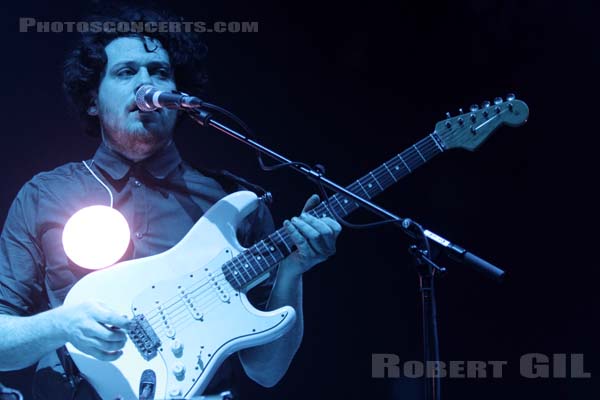 METRONOMY - 2010-12-09 - PARIS - Bercy - 